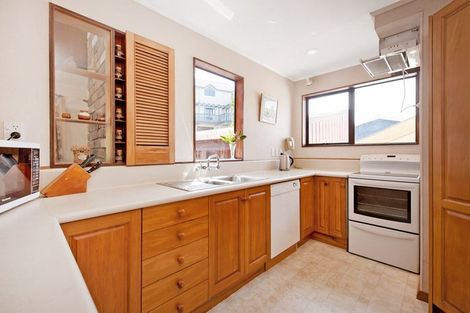 Photo of property in 14 Redwood Avenue, Tawa, Wellington, 5028