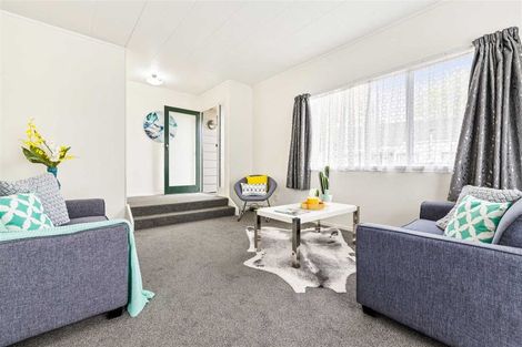 Photo of property in 137 Universal Drive, Henderson, Auckland, 0610