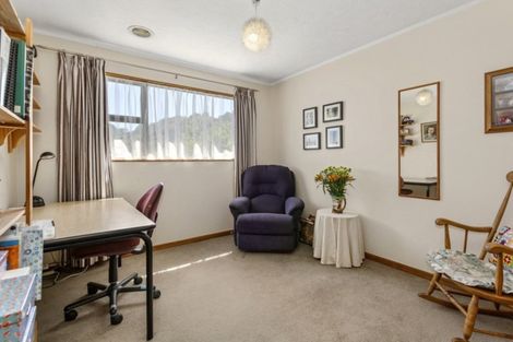 Photo of property in 8 Charthouse Lane, Whitby, Porirua, 5024