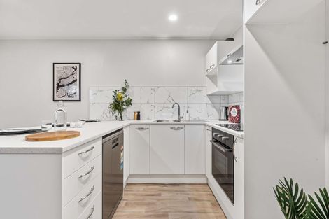 Photo of property in 2/31 Bowater Place, Manurewa, Auckland, 2102