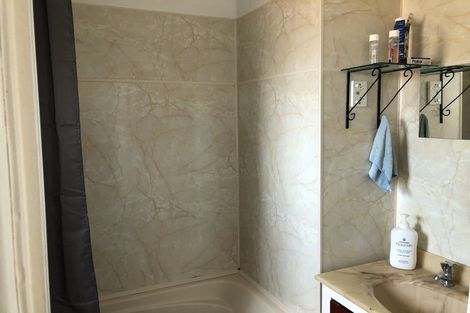 Photo of property in 32 Rangiora Street, Castlecliff, Whanganui, 4501