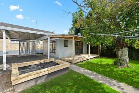 Photo of property in 8 Casey Avenue, Fairfield, Hamilton, 3214