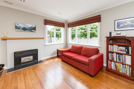 Photo of property in 412 Ruahine Street, Terrace End, Palmerston North, 4410