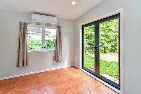Photo of property in 120 Settlement Road, Papakura, 2110