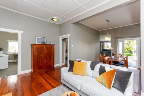 Photo of property in 31 Wallace Place, Westown, New Plymouth, 4310