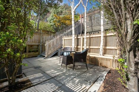 Photo of property in 1b Manley Terrace, Newtown, Wellington, 6021