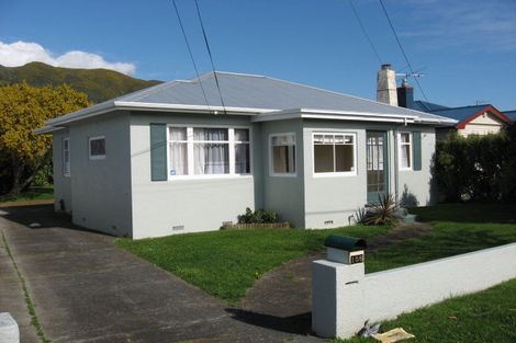 Photo of property in 156 Waiwhetu Road, Waterloo, Lower Hutt, 5011