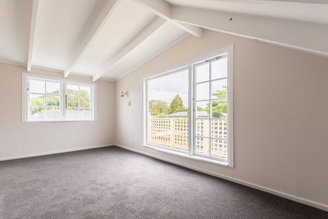 Photo of property in 10 Domain Road, Otaki, 5512