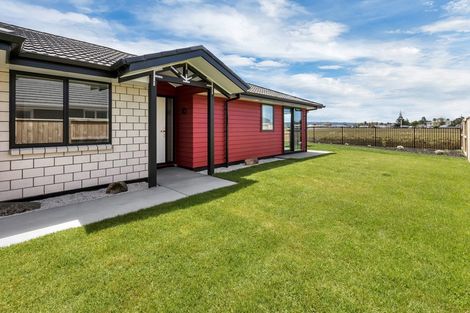 Photo of property in 24 Powhaitere Road, One Tree Point, 0118