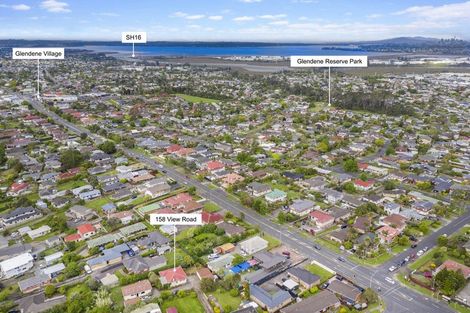 Photo of property in 158 View Road, Sunnyvale, Auckland, 0612