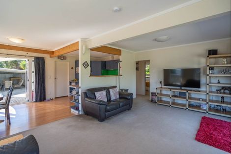 Photo of property in 17 Otaihanga Road, Otaihanga, Paraparaumu, 5036