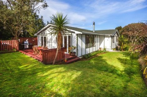 Photo of property in 3 Achilles Close, Tawa, Wellington, 5028