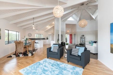 Photo of property in 45 Brick Bay Drive, Sandspit, Warkworth, 0982