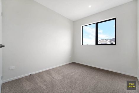 Photo of property in 20 Ihi Place, Karaka, 2578
