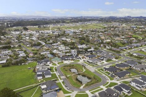 Photo of property in 12 Kahika Grove, Huapai, Kumeu, 0810