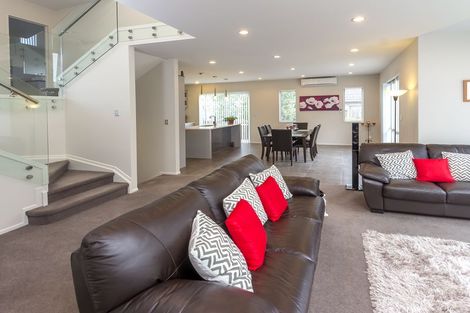 Photo of property in 12 Askerne Drive, Flat Bush, Auckland, 2016