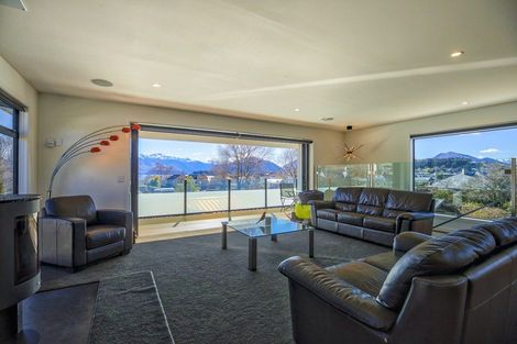 Photo of property in 156 Upton Street, Wanaka, 9305