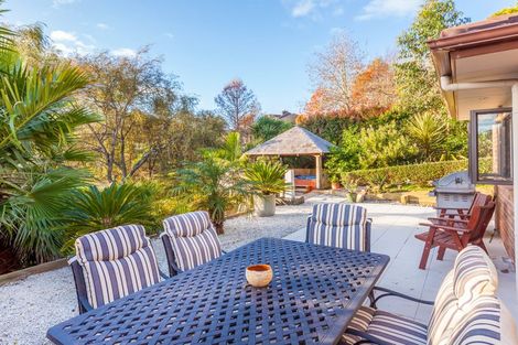 Photo of property in 50 Landing Road, Titirangi, Auckland, 0604