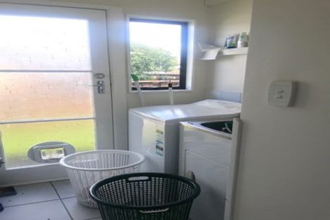 Photo of property in 2/22 Cosgrave Road, Papakura, 2110