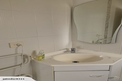 Photo of property in 14 Sesame Grove, Goodwood Heights, Auckland, 2105