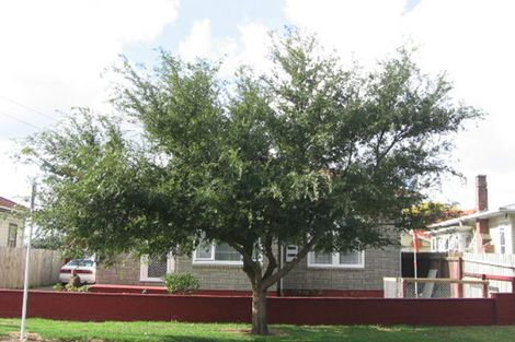 Photo of property in 36 Lippiatt Road, Otahuhu, Auckland, 1062