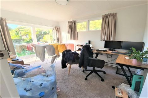 Photo of property in 25 Lord Street, Stokes Valley, Lower Hutt, 5019