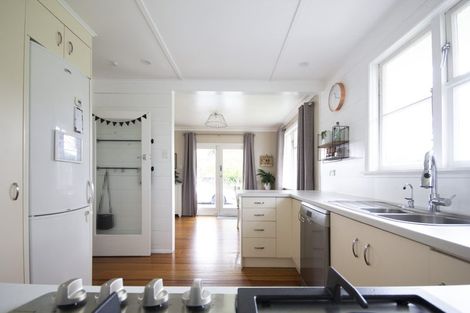 Photo of property in 61 Terou Street, Manaia, 4612