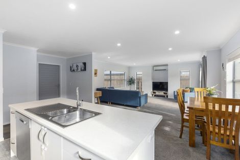 Photo of property in 21 Brian Morgan Terrace, Wainuiomata, Lower Hutt, 5014