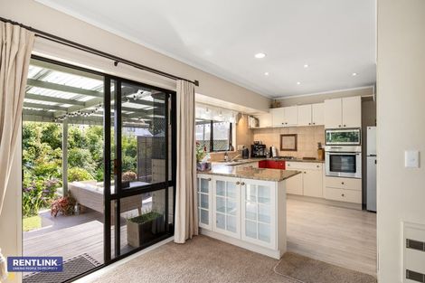 Photo of property in 35 Links View Drive, Omokoroa, 3114