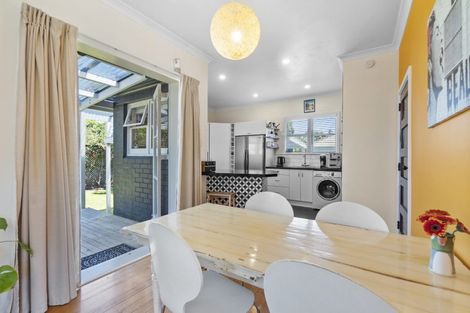 Photo of property in 15 Galway Avenue, Hamilton East, Hamilton, 3216