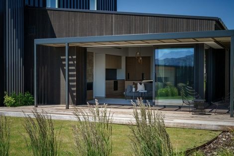Photo of property in 16 Robrosa Street, Wanaka, 9305