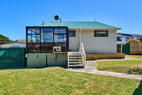 Photo of property in 33 Clipper Street, Titahi Bay, Porirua, 5022