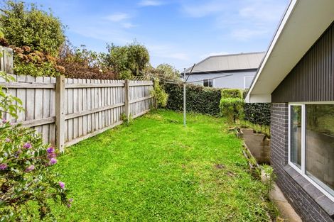 Photo of property in 11 Cross Street, Mornington, Dunedin, 9011