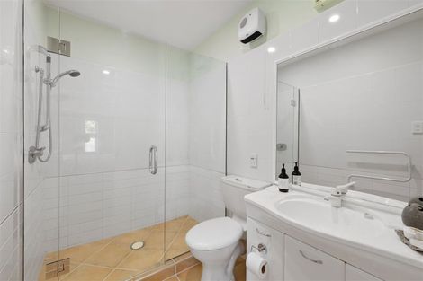 Photo of property in 9 Westburn Terrace, Burnside, Christchurch, 8041