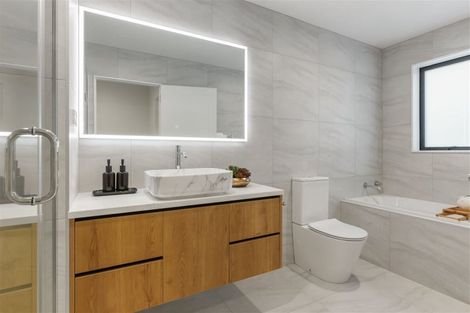 Photo of property in 35b Corunna Road, Milford, Auckland, 0620