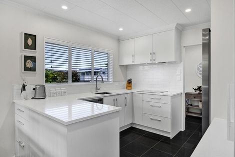 Photo of property in 33 Tawa Street, Hawera, 4610