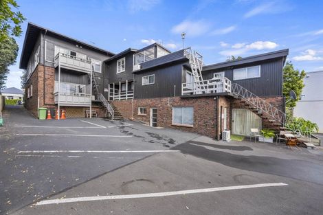 Photo of property in 213 Jervois Road, Herne Bay, Auckland, 1011