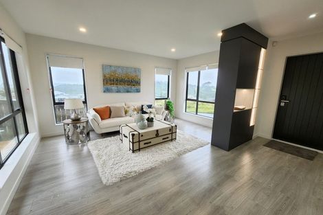 Photo of property in 19 Henriette Place, Totara Park, Auckland, 2105