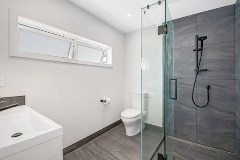 Photo of property in 1 Domain Crescent, Muriwai, Waimauku, 0881