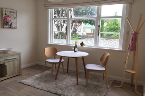 Photo of property in Winslow Apartments, 5/2 Ohiro Road, Aro Valley, Wellington, 6021