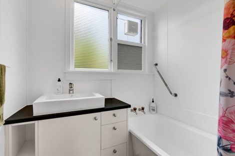 Photo of property in 5/89 Brougham Street, New Plymouth, 4310