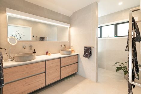 Photo of property in 14 Garden Road, Raumati Beach, Paraparaumu, 5032