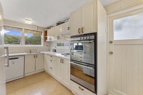 Photo of property in 14 Haast Close, Kelson, Lower Hutt, 5010