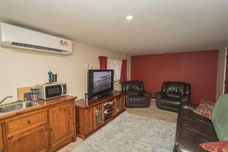 Photo of property in 76 Le Cren Street, Seaview, Timaru, 7910