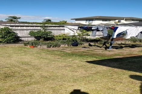 Photo of property in 15 Belcoo Crescent, East Tamaki, Auckland, 2013