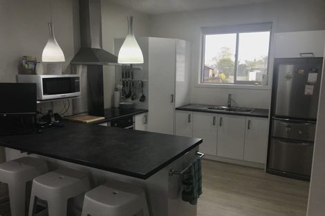 Photo of property in 1/5 Florance Place, Parklands, Christchurch, 8083