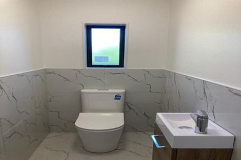 Photo of property in 10 Gulliver Place, Conifer Grove, Takanini, 2112