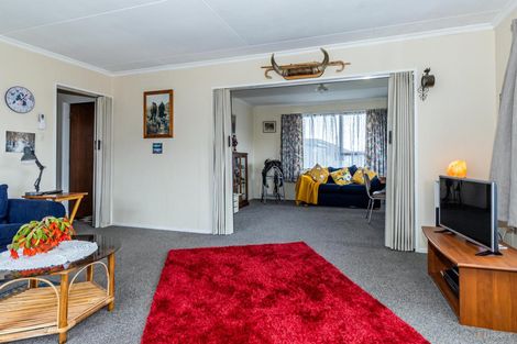 Photo of property in 5-5a Rugby Street, Waimate, 7924
