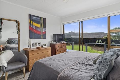 Photo of property in 25 Waikite Road, Welcome Bay, Tauranga, 3112