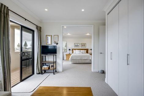 Photo of property in 15 Hunter Drive, Awatoto, Napier, 4110